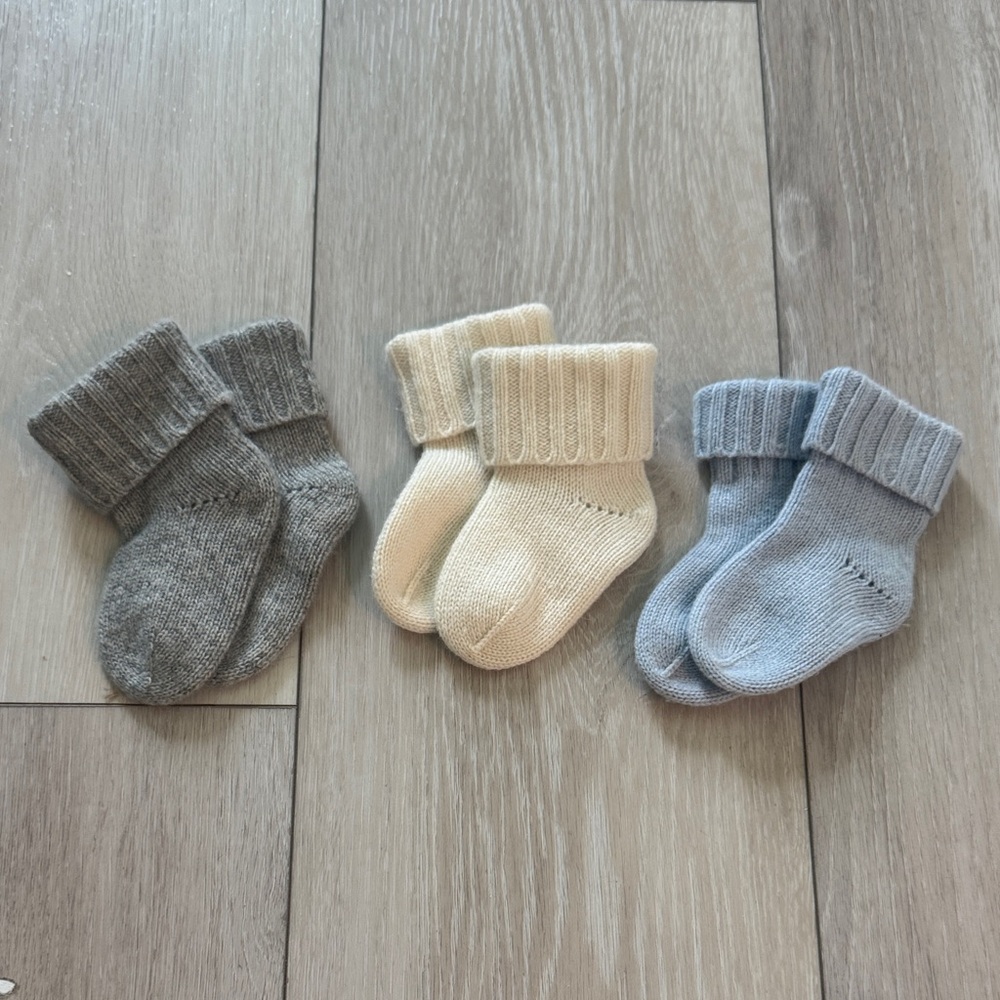 Oscar et Valentine Cozy Baby' Socks Set - Gray, Cream, and Blue- cashmere